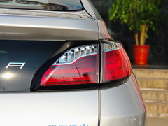 2017款 2.0L CVT领尚版