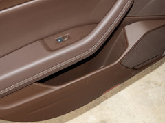 2016款 380TSI 两驱行政版