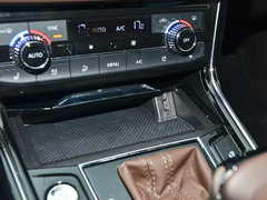 2016款 380TSI 两驱行政版