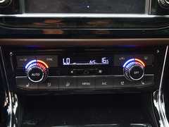 2016款 380TSI 两驱行政版