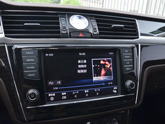 2016款 380TSI 两驱行政版