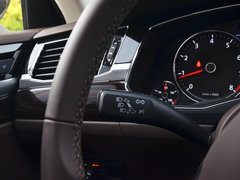 2016款 380TSI 两驱行政版