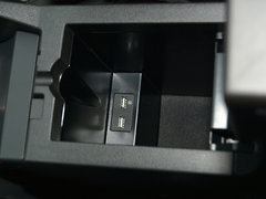 2017款 两厢RS百万款 1.3T CVT向上版