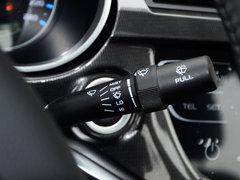 2017款 三厢百万款 1.5L CVT向上版