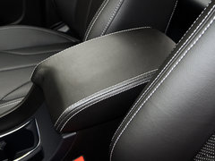 2017款 三厢百万款 1.5L CVT向上版