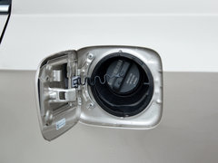 2017款 三厢百万款 1.5L 手动向上版