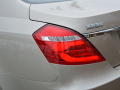 2017款 三厢百万款 1.5L 手动向上版