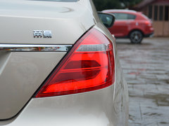 2017款 三厢百万款 1.5L 手动向上版