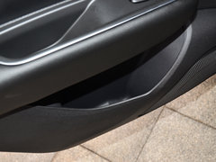 2017款 2.0L 两驱领先版