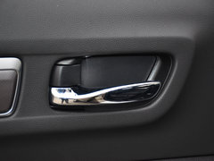 2017款 2.0L 两驱领先版