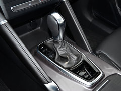 2017款 2.0L 两驱领先版