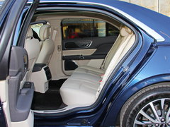2017款 2.0T 两驱尊雅版
