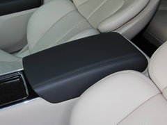 2017款 2.0T 两驱尊雅版