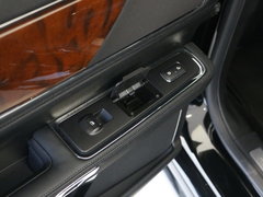 2017款 2.0T 两驱尊享版