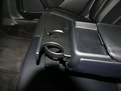 2017款 2.0T 两驱尊享版