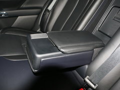 2017款 2.0T 两驱尊享版