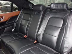 2017款 2.0T 两驱尊享版