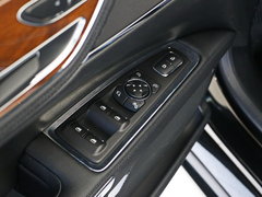 2017款 2.0T 两驱尊享版