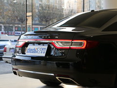 2017款 2.0T 两驱尊享版