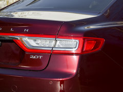2017款 2.0T 两驱尊享版