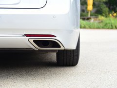 2017款 3.0T 四驱总统版