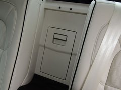 2017款 3.0T 四驱总统版