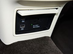 2017款 3.0T 四驱总统版