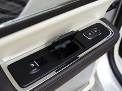 2017款 3.0T 四驱总统版