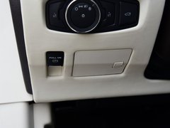 2017款 3.0T 四驱总统版