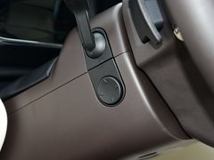2017款 3.0T 四驱总统版