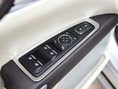 2017款 3.0T 四驱总统版