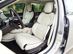 2017款 3.0T 四驱总统版