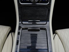 2017款 3.0T 四驱总统版