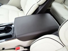 2017款 3.0T 四驱总统版