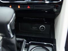 2017款 530 V6 四驱至尊旗舰版