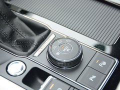 2017款 530 V6 四驱至尊旗舰版