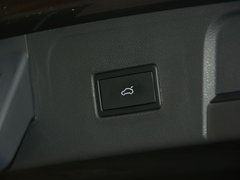 2017款 530 V6 四驱至尊旗舰版