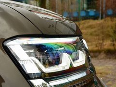2017款 530 V6 四驱至尊旗舰版