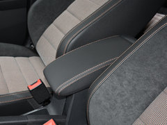 2017款 230TSI 自动舒适型