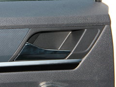 2017款 230TSI 手动舒适型