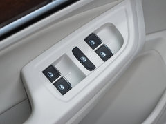 2017款 1.6L 手动豪华型