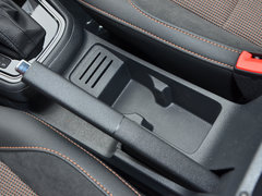 2017款 1.6L 自动舒适型