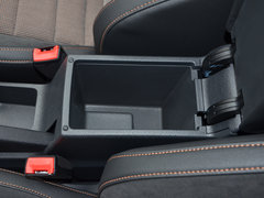 2017款 1.6L 自动舒适型