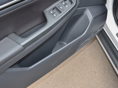 2017款 1.6L 自动舒适型