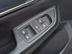 2017款 1.6L 自动舒适型