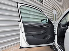 2017款 1.6L 自动舒适型