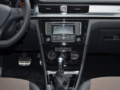 2017款 1.6L 自动舒适型