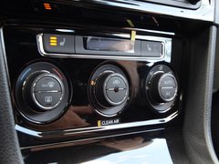 2017款 230TSI 自动豪华型