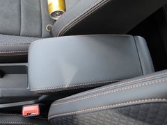 2017款 230TSI 自动豪华型
