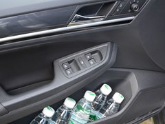 2017款 230TSI 自动豪华型